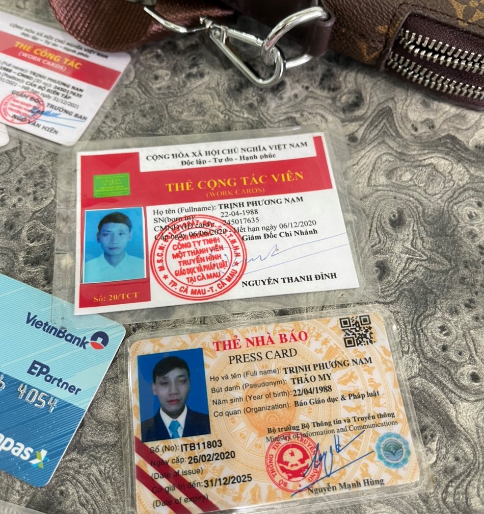 Khởi tố nhà báo dỏm cưỡng đoạt tài sản của cơ sở chăn nuôi - Ảnh 2.