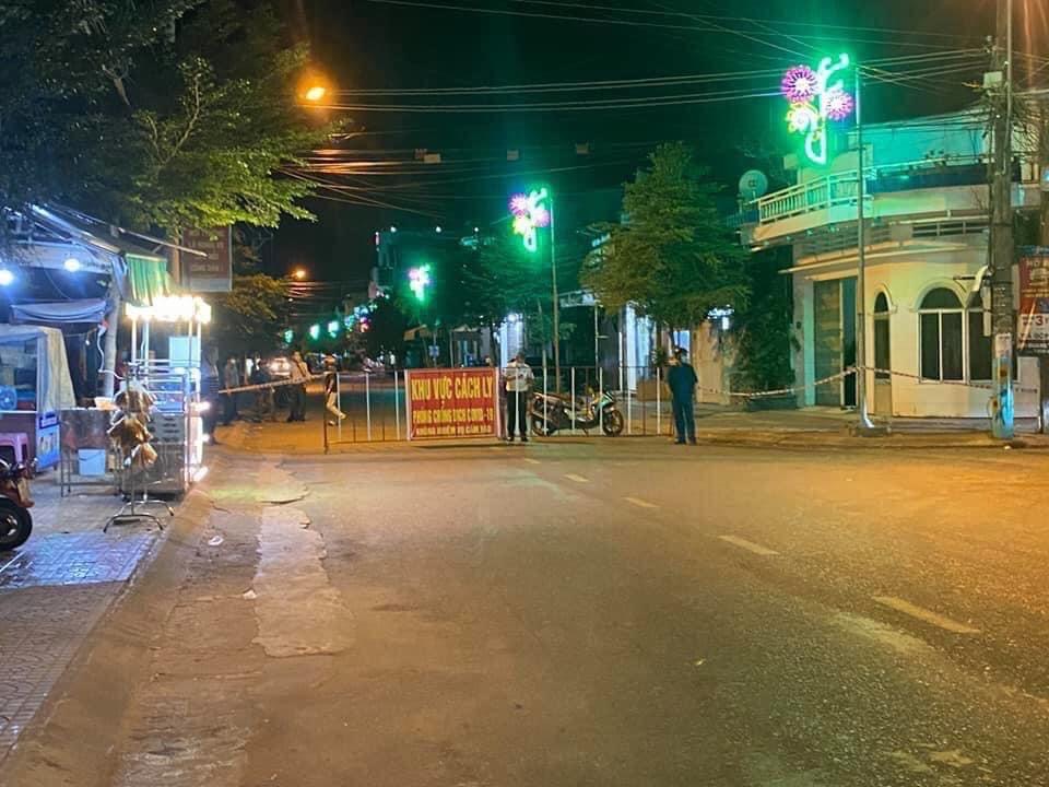 Bình Định: Phát hiện 6 trường hợp thuộc diện nguy cơ rất cao dương tính với SARS-CoV-2 - Ảnh 1.