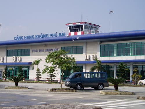 Đề xuất tạm dừng đường bay giữa TP HCM với Huế và Quảng Nam