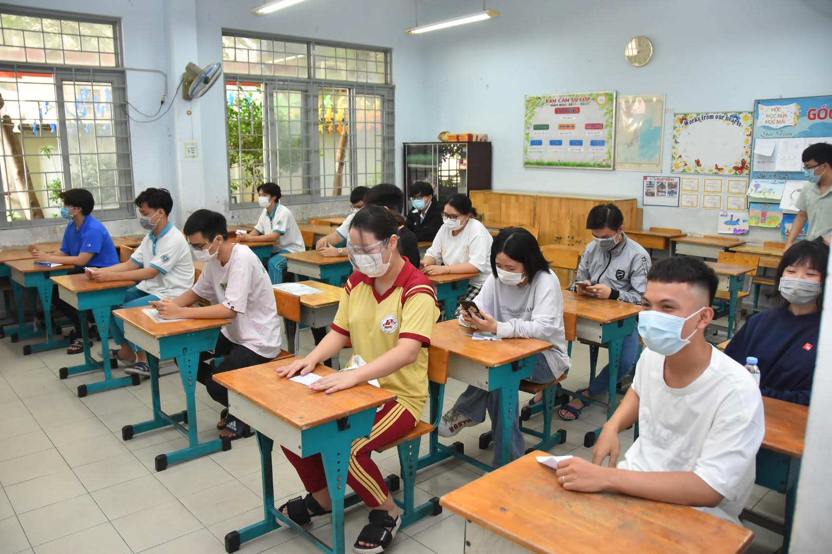 TP HCM: Đề xuất tiêm vắc-xin cho học sinh từ 12-18 tuổi để trở lại trường