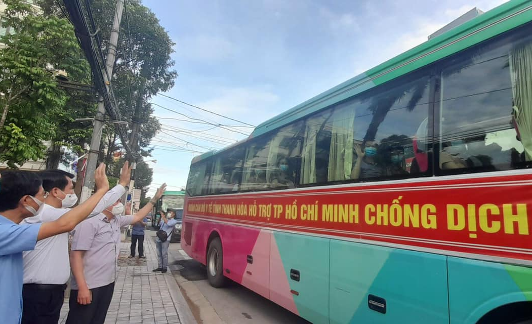 Thanh Hóa tăng cường thêm 50 y, bác sĩ hỗ trợ TP HCM, Bình Dương chống dịch - Ảnh 3.