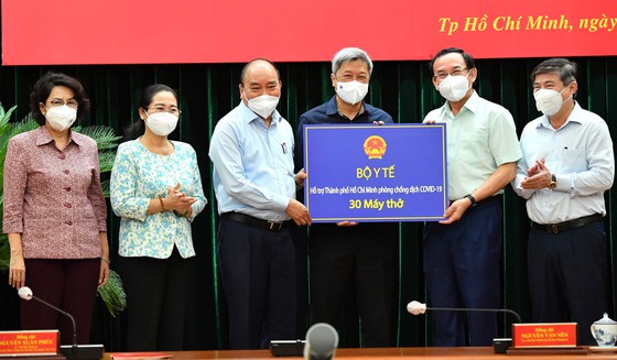 Chủ tịch nước Nguyễn Xu&acirc;n Ph&uacute;c n&oacute;i về việc ph&ograve;ng, chống dịch Covid-19 ở TP HCM - Ảnh 2.