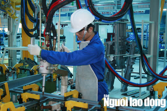 Những điều người lao động cần biết khi tạm hoãn hợp đồng do dịch Covid-19