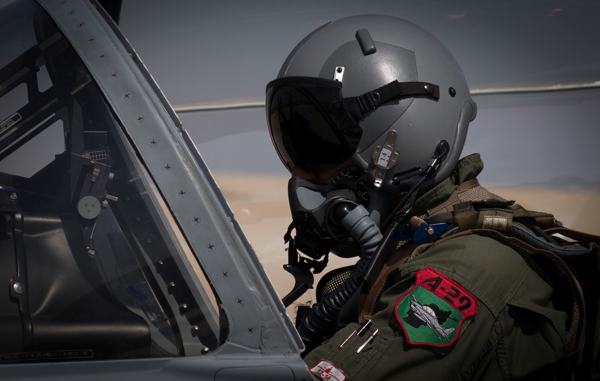 Taliban ám sát phi công Afghanistan do Mỹ đào tạo