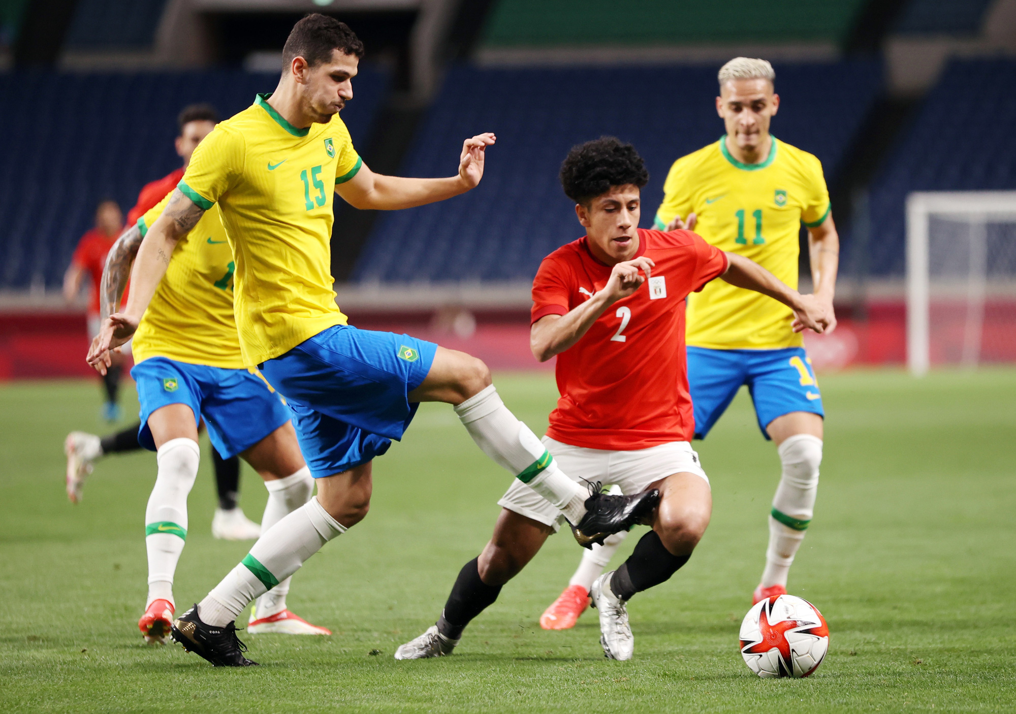 Brazil, T&acirc;y Ban Nha vất vả v&agrave;o b&aacute;n kết Olympic Tokyo 2020 - Ảnh 3.