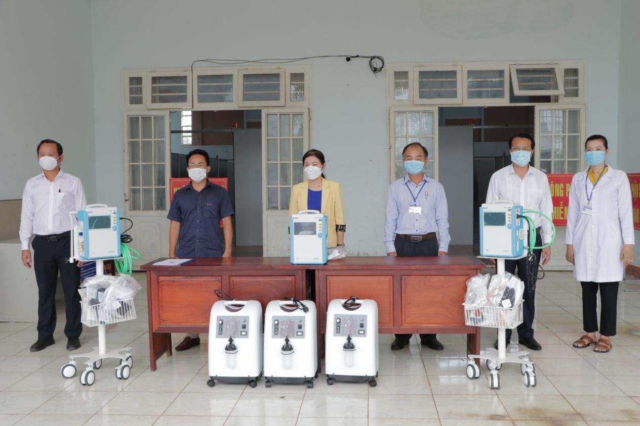Tạo Tín Phát và Kavi Group hỗ trợ thiết bị cho Bệnh viện dã chiến TP Đồng Xoài