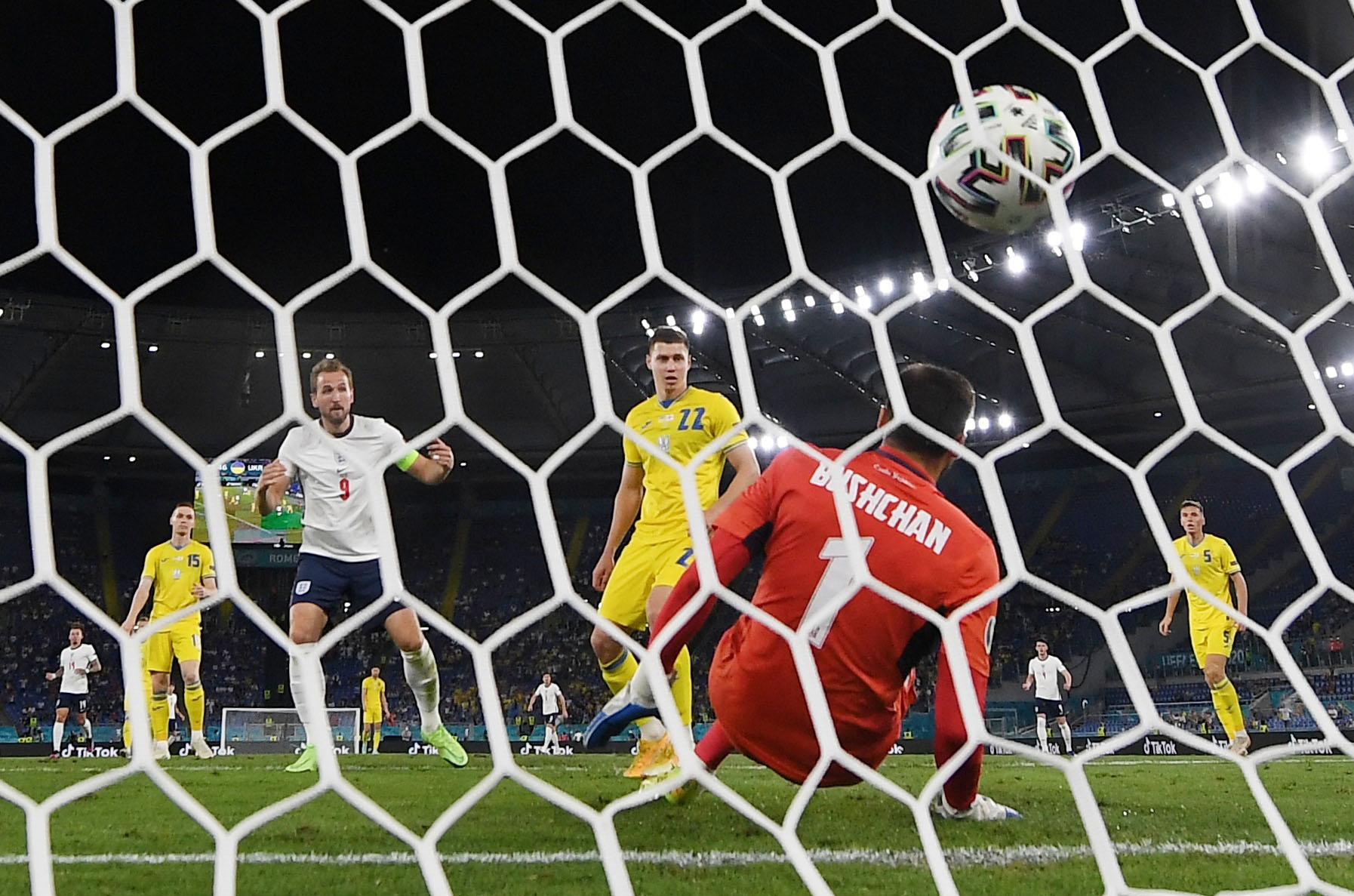 Harry Kane đưa đội tuyển Anh vào bán kết Euro - Ảnh 3.