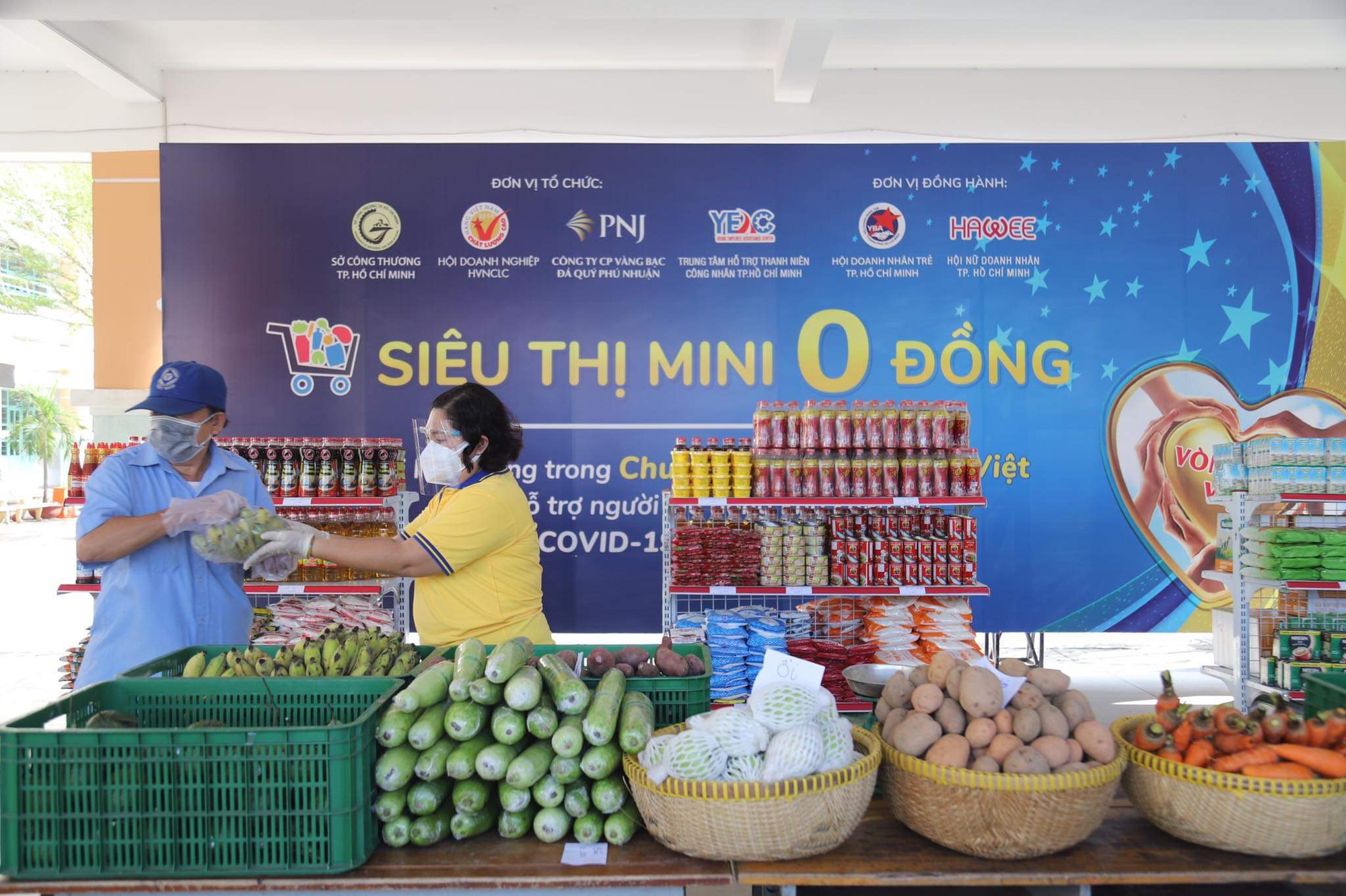 Th&ecirc;m nhiều Si&ecirc;u thị mini 0 đồng hỗ trợ người lao động kh&oacute; khăn do đại dịch Covid-19 - Ảnh 5.