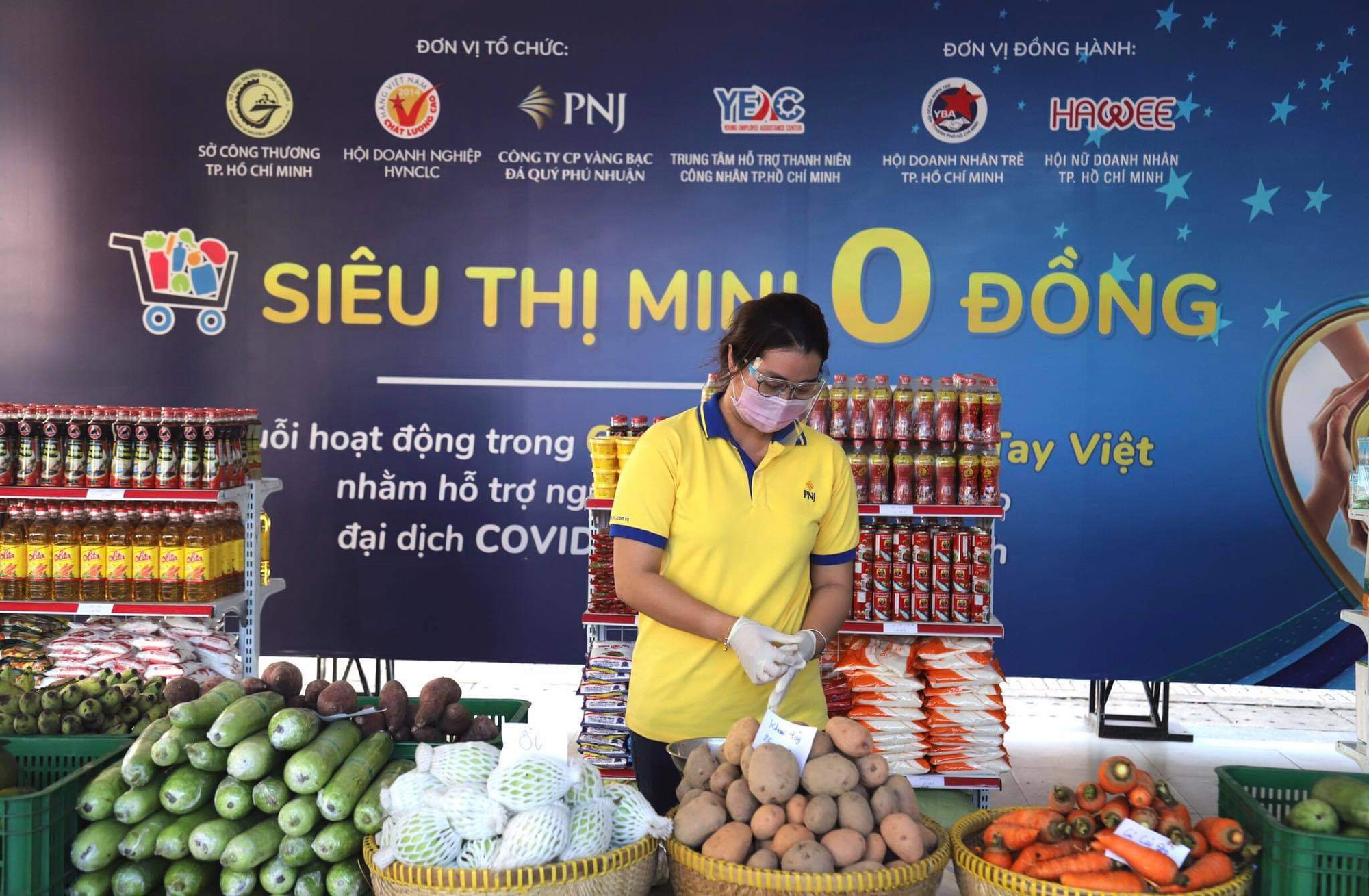 Th&ecirc;m nhiều Si&ecirc;u thị mini 0 đồng hỗ trợ người lao động kh&oacute; khăn do đại dịch Covid-19 - Ảnh 1.