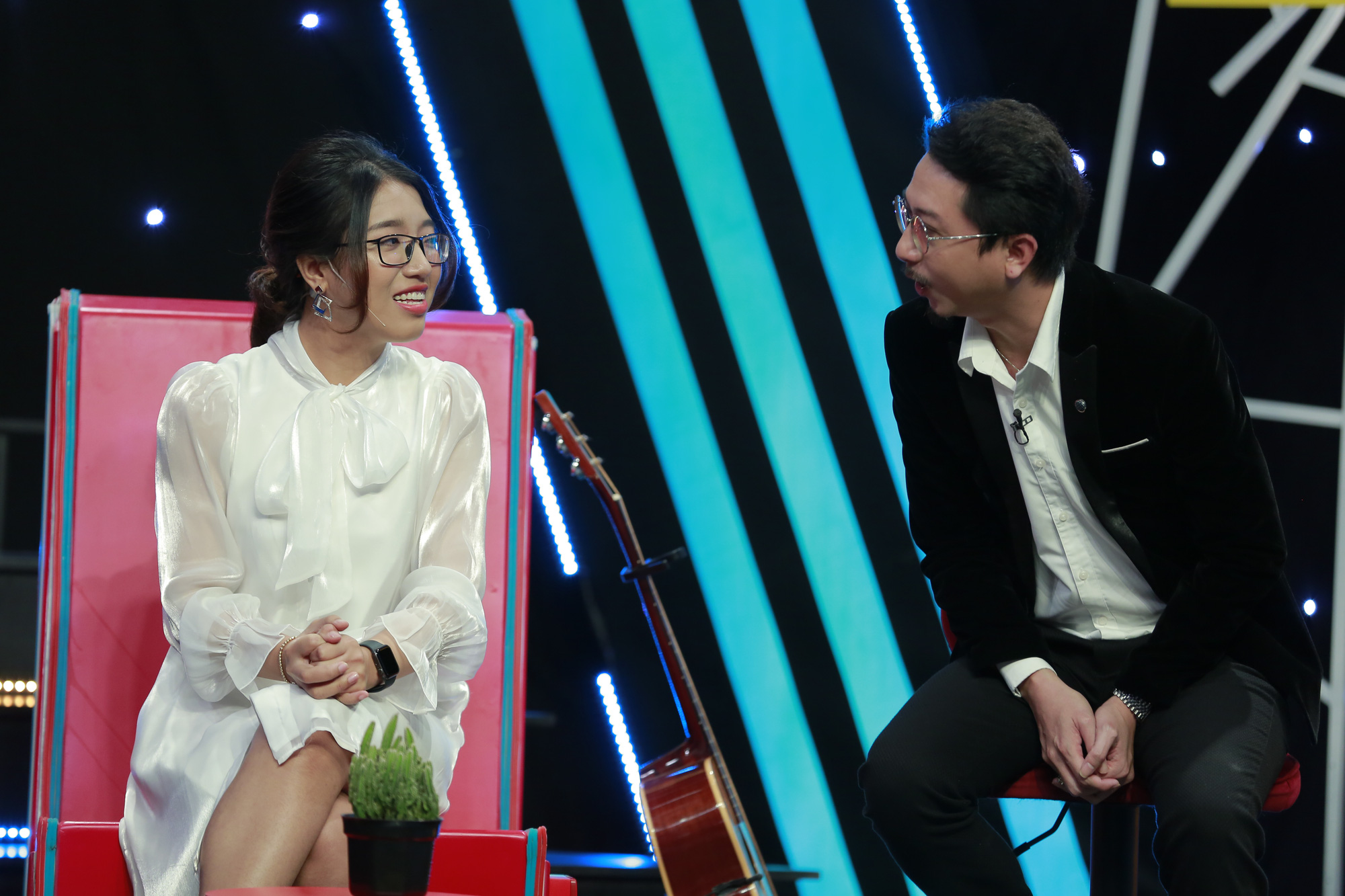 Ghép đôi thần tốc: Cô gái "số nhọ", thích anh nào thì anh đó "bị bẻ cong"