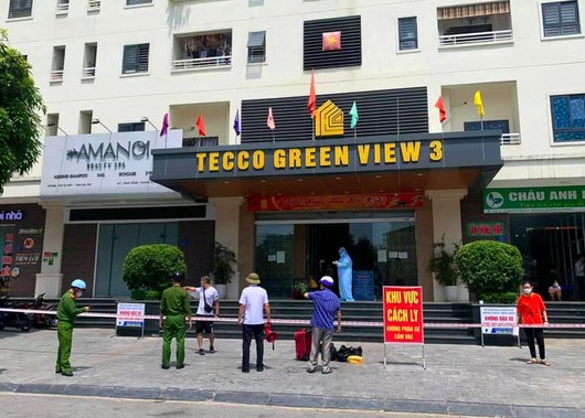 Sau 3 lần x&eacute;t nghiệm &acirc;m t&iacute;nh, 1 b&aacute;c sĩ dương t&iacute;nh SARS-CoV-2 - Ảnh 1.