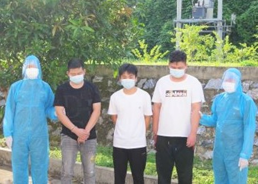 Bắt xe ôtô chở 3 người Trung Quốc vượt biên trái phép vào Thanh Hóa