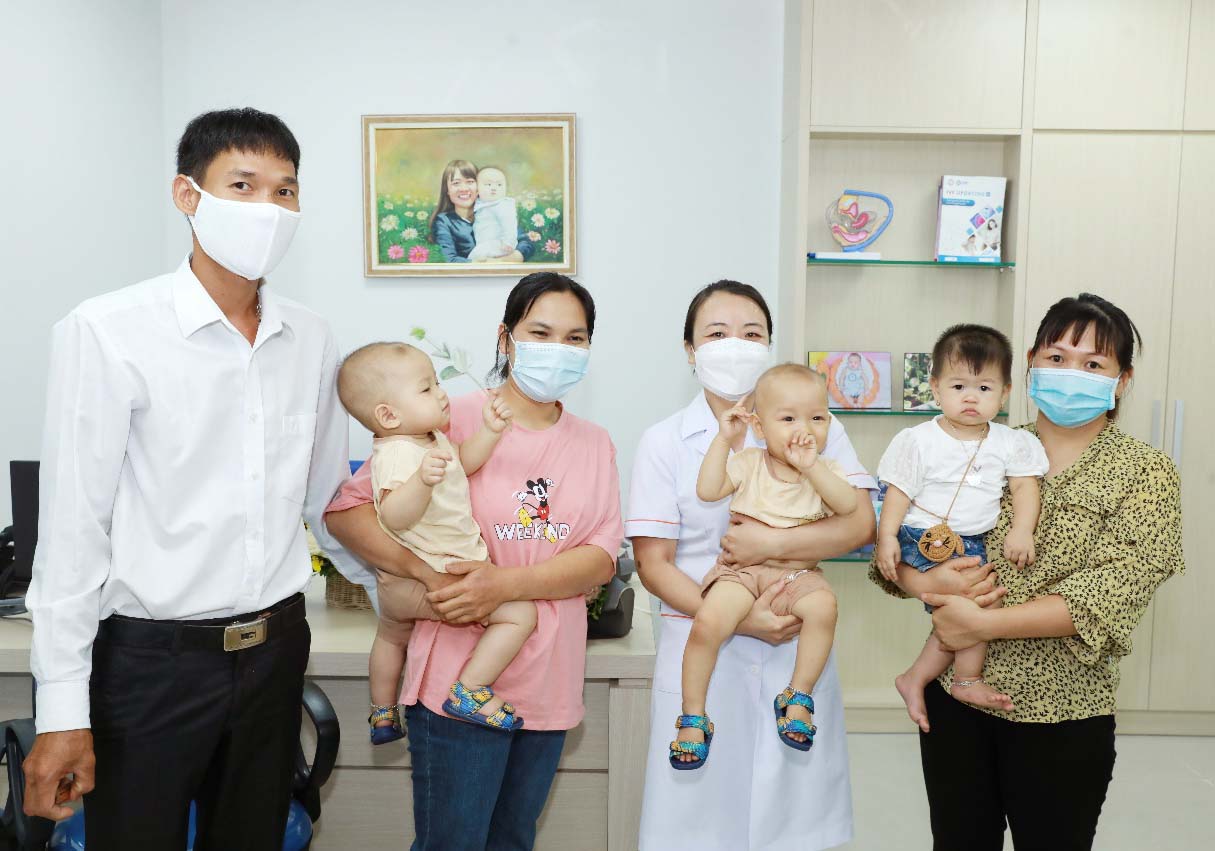 Mang hy vọng đến với c&aacute;c gia đ&igrave;nh hiếm muộn - Ảnh 1.
