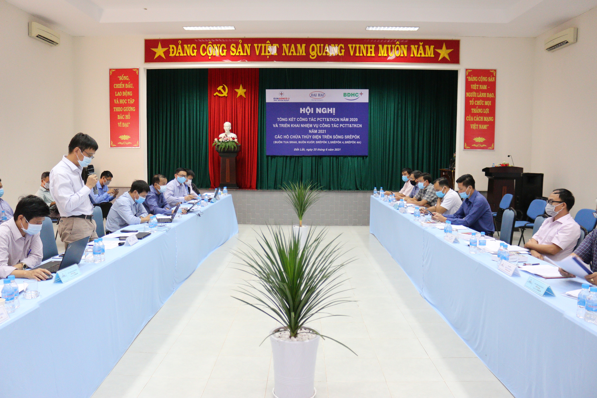 Phối hợp ph&ograve;ng chống thi&ecirc;n tai v&agrave; t&igrave;m kiếm cứu nạn tại c&aacute;c hồ chứa thủy điện tr&ecirc;n s&ocirc;ng Sr&ecirc;pốk - Ảnh 2.