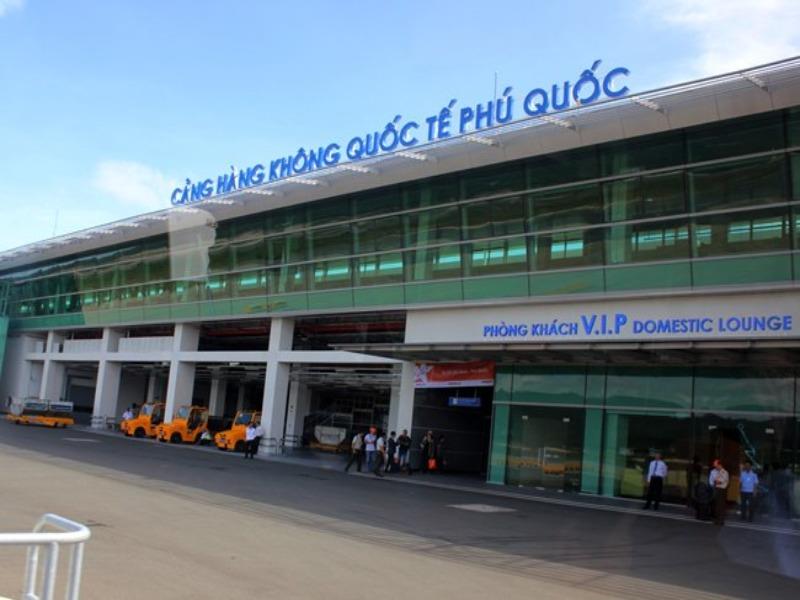 Xem xét đề xuất tạm dừng bay TP HCM - Phú Quốc