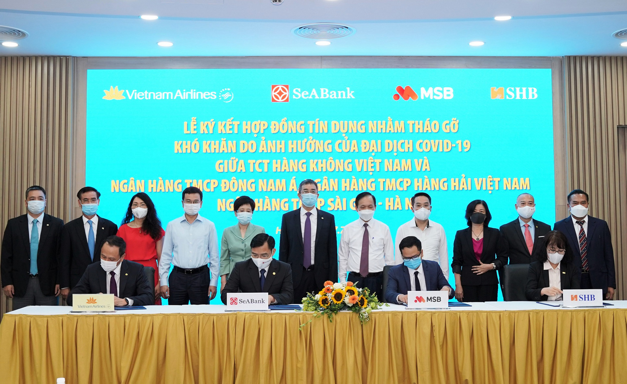 3 ng&acirc;n h&agrave;ng bơm 4.000 tỉ đồng ưu đ&atilde;i cho Vietnam Airlines - Ảnh 1.
