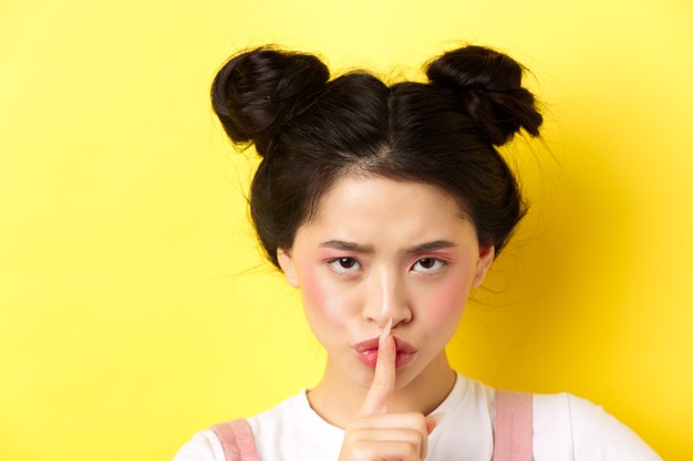 Con gái là “nội gián”
