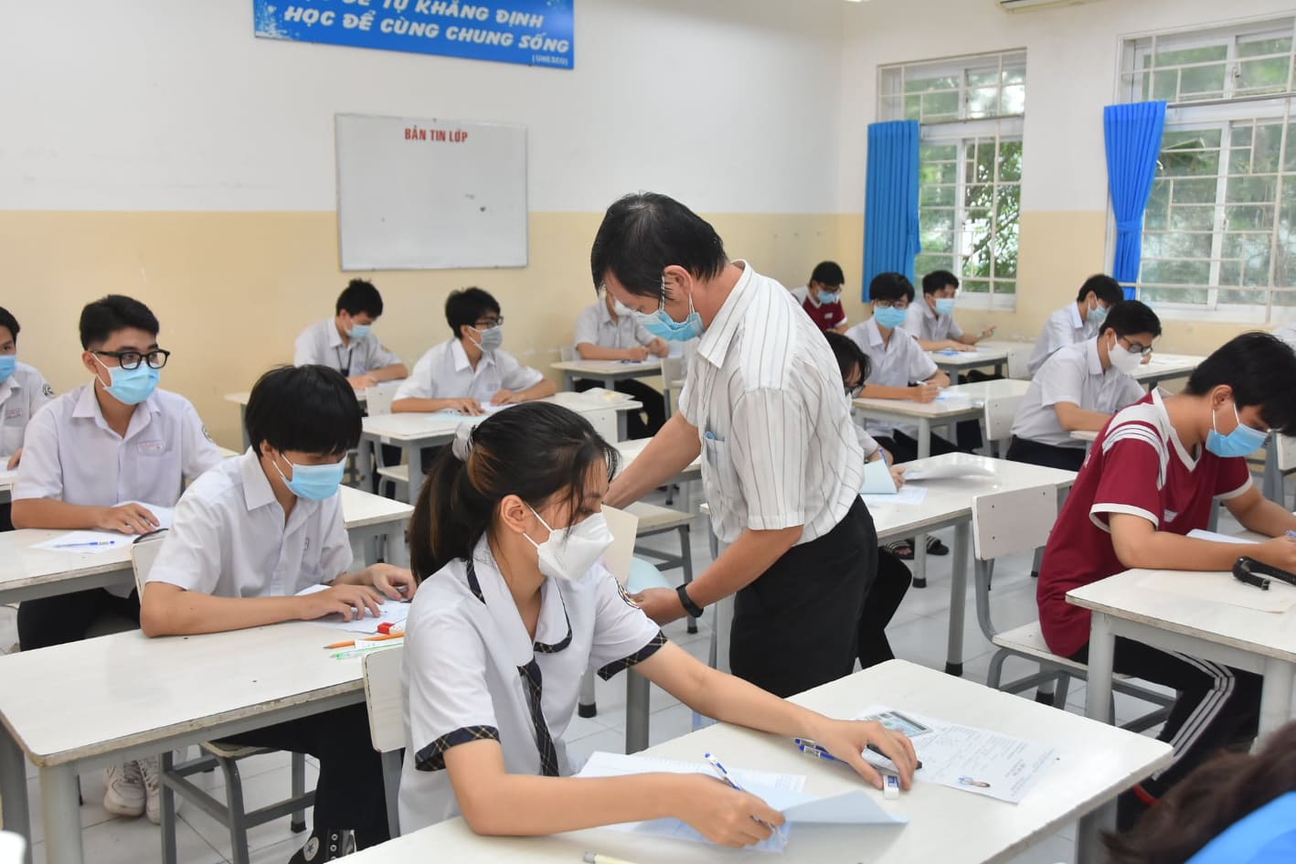 Thi tốt nghiệp THPT: Đón xem gợi ý giải đề thi tổ hợp