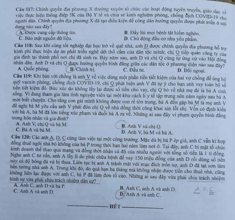 Thi tốt nghiệp THPT: Th&iacute; sinh phấn khởi v&igrave; đề thi tổ hợp dễ - Ảnh 7.