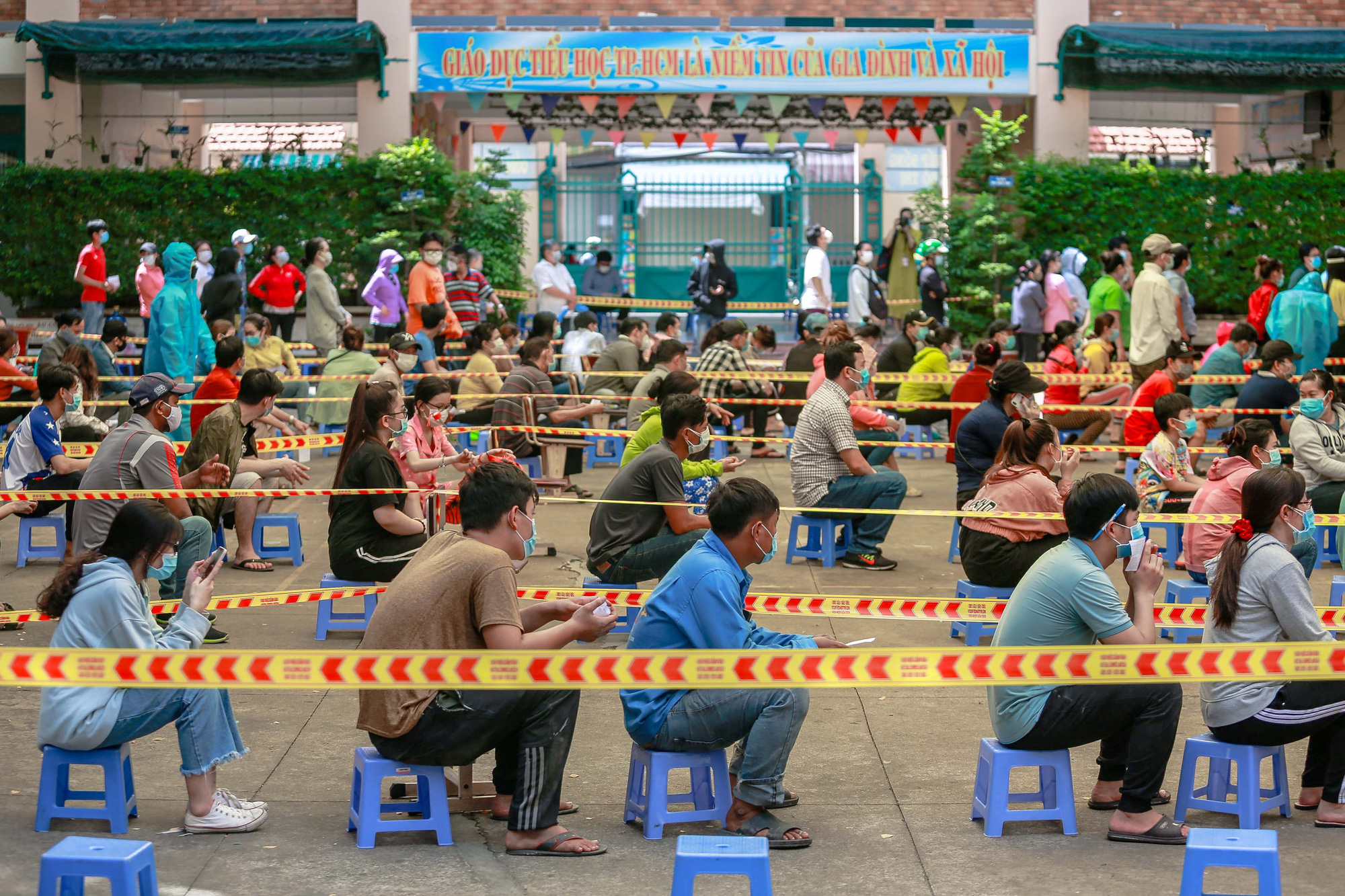 S&aacute;ng 8-7, th&ecirc;m 314 ca mắc Covid-19 mới - Ảnh 2.