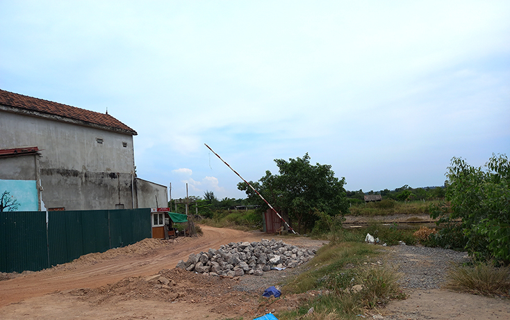Tự &yacute; mở đường đấu nối tr&ecirc;n Quốc lộ 1, g&acirc;y nguy hiểm giữa l&ograve;ng TP Đồng Hới - Ảnh 4.