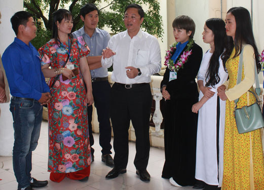ĐIỂM SÁNG KHỞI NGHIỆP SÁNG TẠO (*): Chính quyền và doanh nghiệp nói là làm