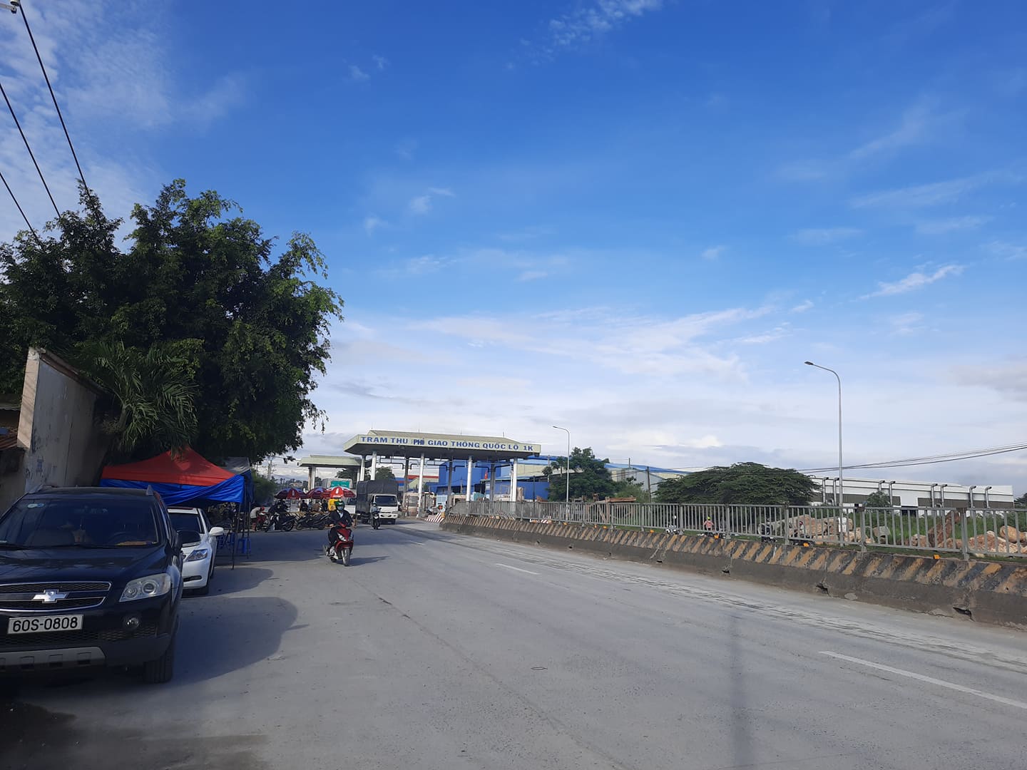 H&igrave;nh ảnh TP Bi&ecirc;n H&ograve;a từ s&aacute;ng đến trưa 9-7: Chưa bao giờ im ắng như vậy! - Ảnh 7.