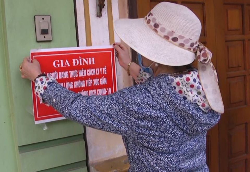 Hưng Yên yêu cầu người về từ TP HCM, các vùng dịch phải treo biển cảnh báo trước nhà