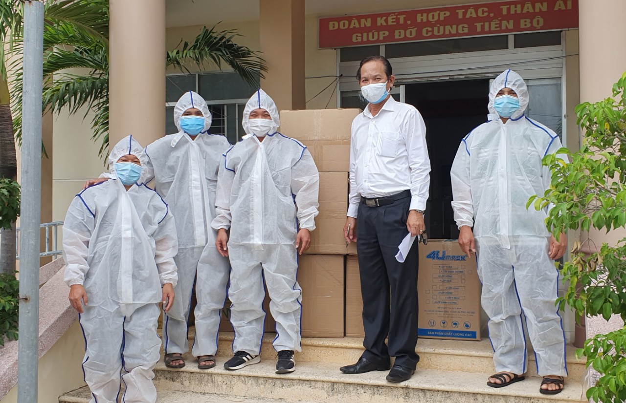 Lan tỏa y&ecirc;u thương đến tuyến đầu chống dịch Ph&uacute; Y&ecirc;n - Ảnh 3.