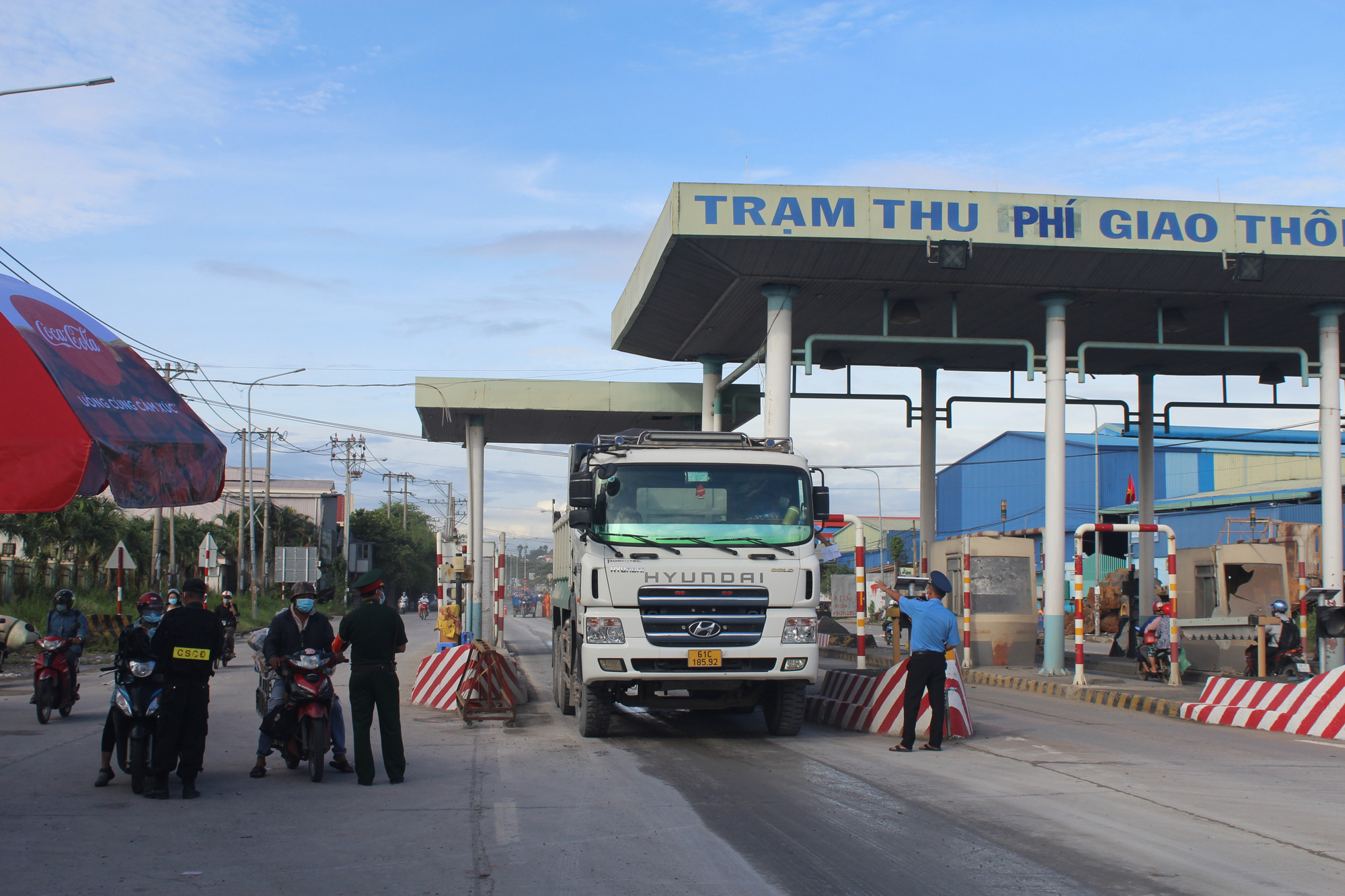 H&igrave;nh ảnh TP Bi&ecirc;n H&ograve;a từ s&aacute;ng đến trưa 9-7: Chưa bao giờ im ắng như vậy! - Ảnh 8.