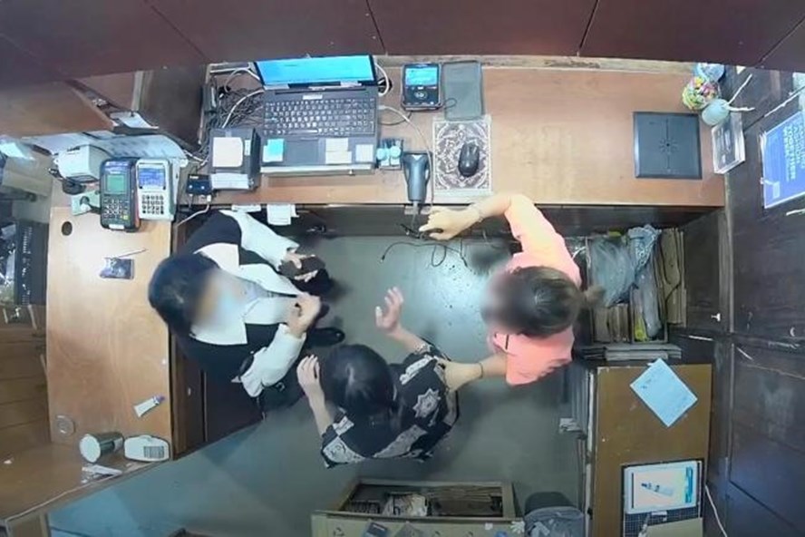 Đại sứ Bỉ bị vạ lây vì loạt bê bối đánh người của vợ tại Hàn Quốc - Ảnh 1.
