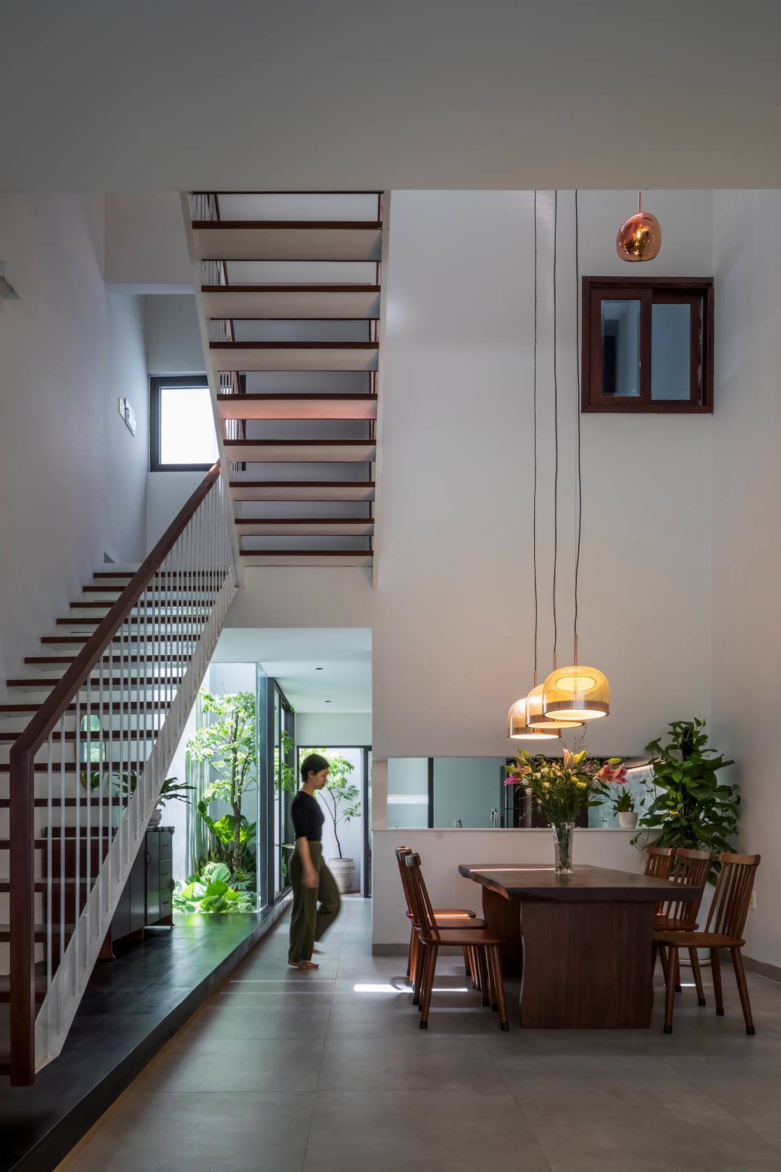 Nhà sinh đôi độc đáo ở Tây Ninh, bất chấp nắng gắt vẫn mát rượi - Ảnh 11.