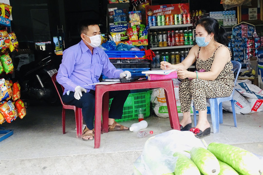 Nhiều người ở TP HCM bị xử phạt vì ra ngoài không có lý do chính đáng - Ảnh 10.