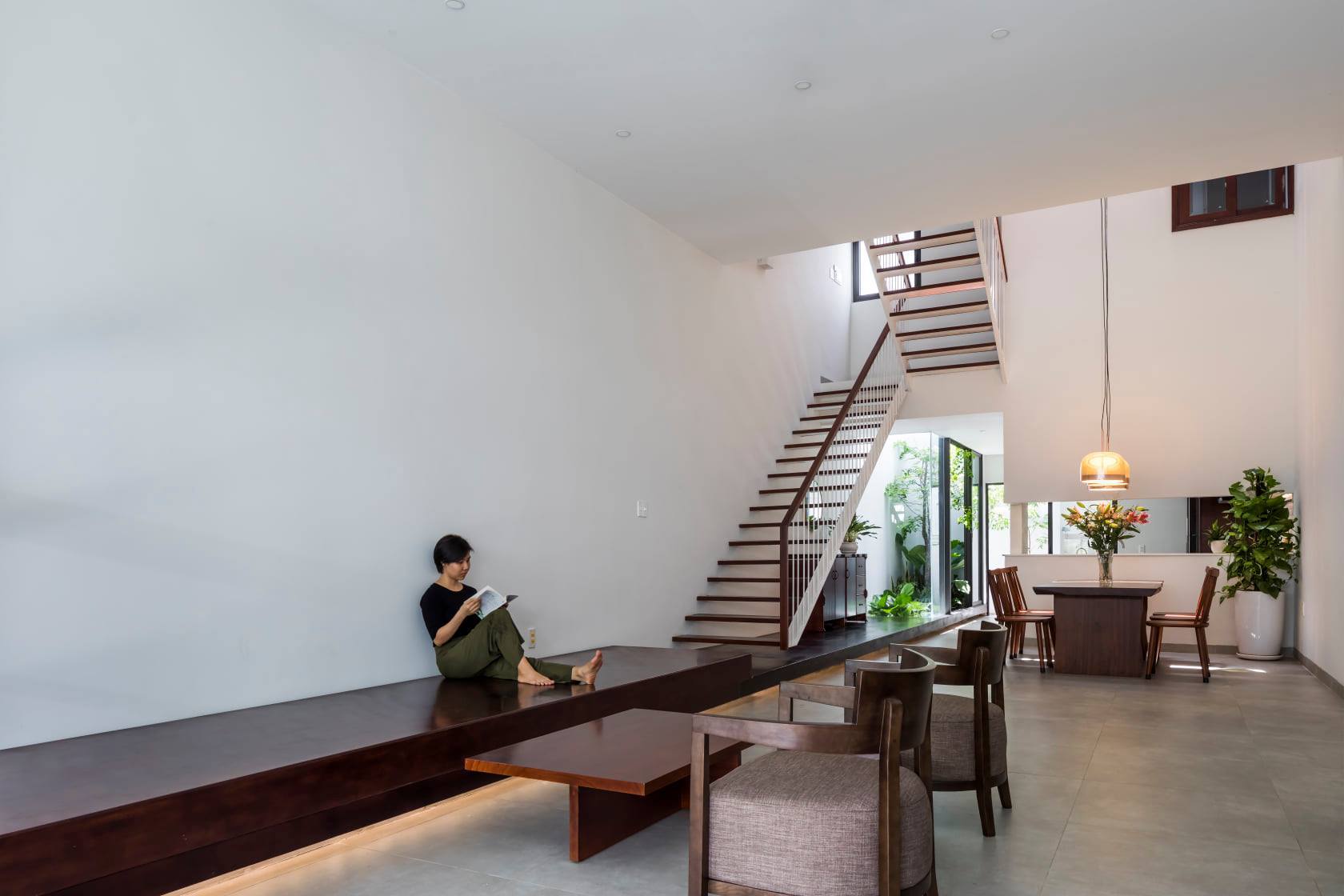 Nhà sinh đôi độc đáo ở Tây Ninh, bất chấp nắng gắt vẫn mát rượi - Ảnh 8.