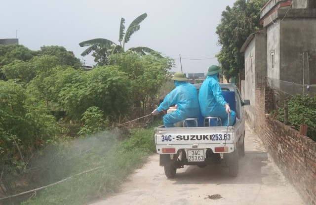 Đưa con đi kh&aacute;m bệnh, nam c&ocirc;ng nh&acirc;n dương t&iacute;nh SARS-CoV-2 - Ảnh 2.