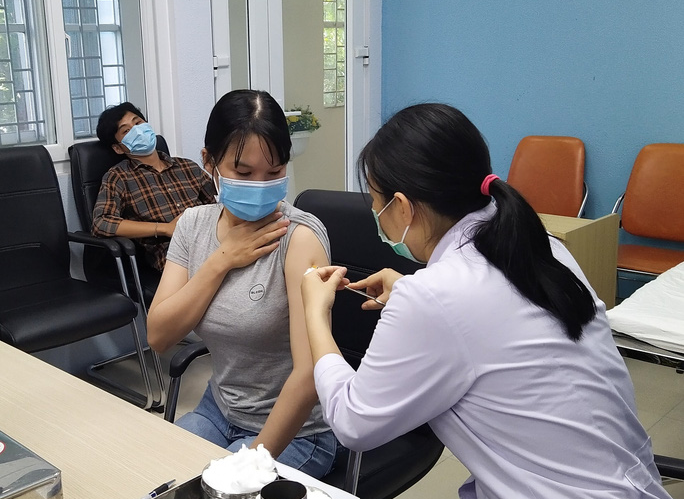 Bổ sung hơn 5.100 tỉ đồng mua vật tư, thuốc phòng, chống dịch Covid-19