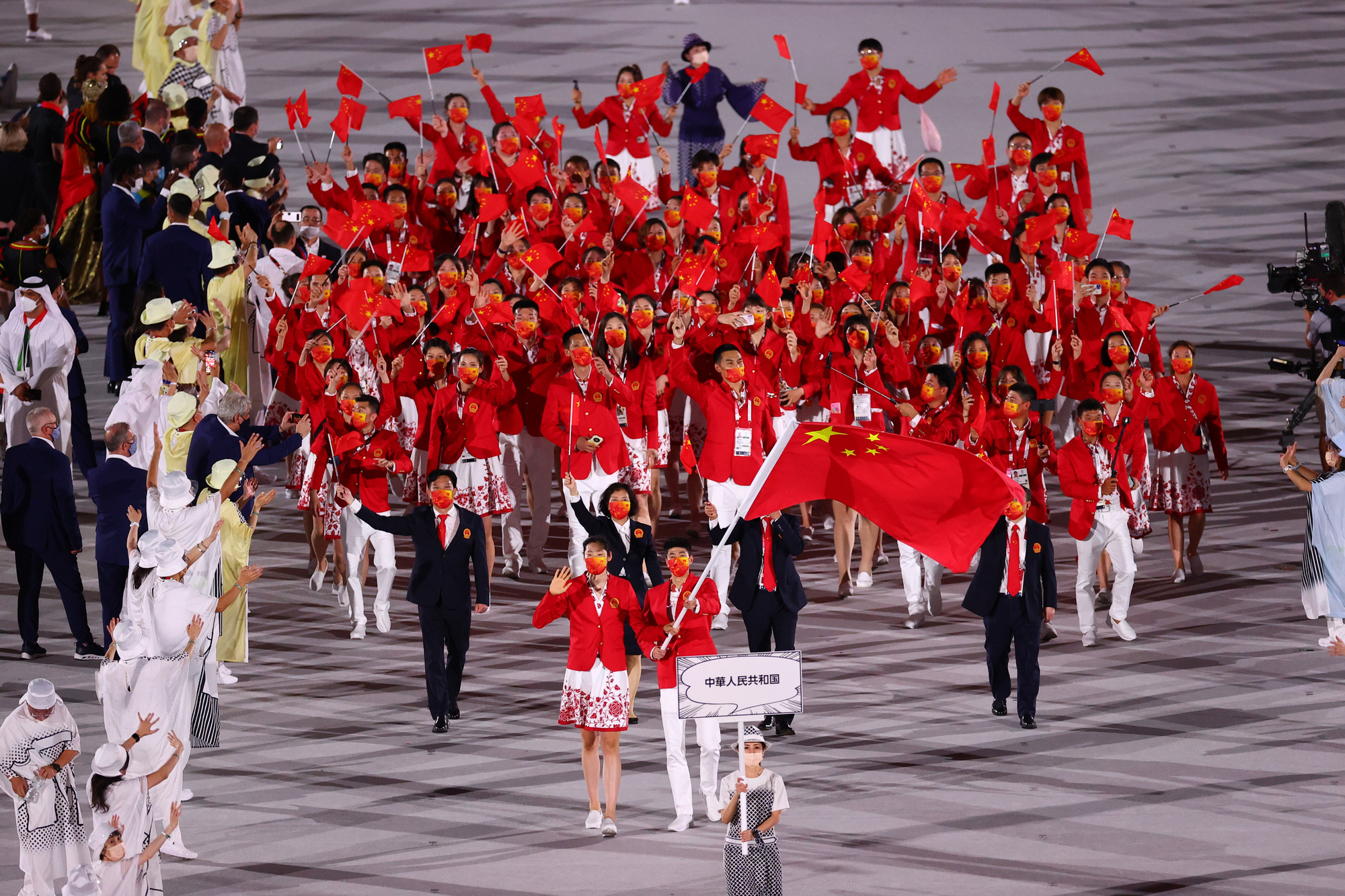 Thể thao Trung Quốc: Gi&agrave;nh huy chương Olympic bằng mọi gi&aacute; - Ảnh 3.