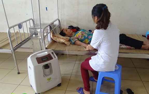 M&aacute;y tạo oxy lưu lượng cao hỗ trợ điều trị cho bệnh nh&acirc;n COVID-19 diễn tiến nặng - Ảnh 1.