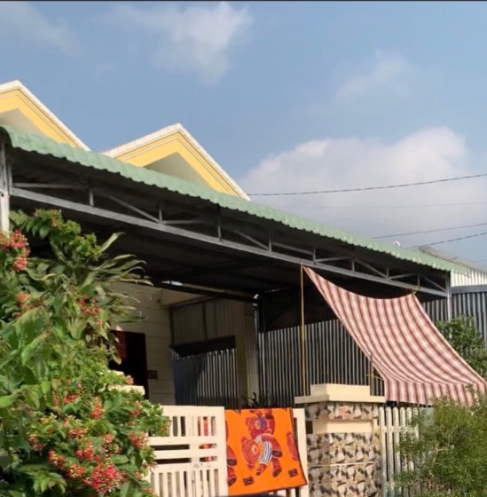 Buôn lậu, chị vợ một thượng tá biên phòng bị khởi tố - Ảnh 2.