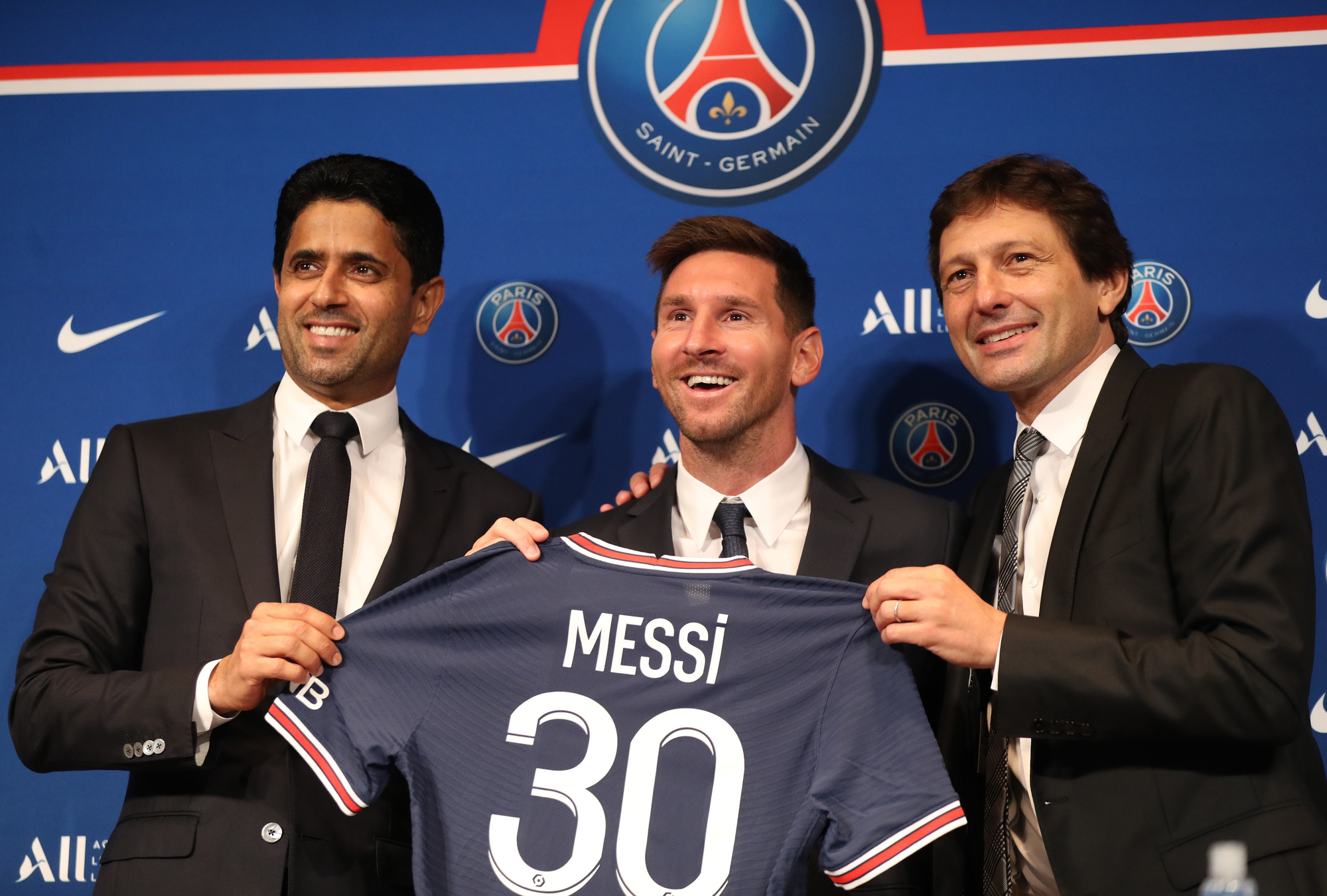 Lionel Messi ra mắt chính thức, chọn áo đấu 30 tại PSG