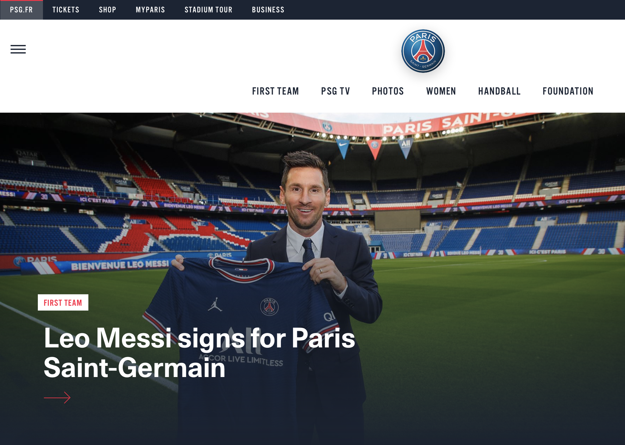 PSG ký hợp đồng bom tấn, Lionel Messi nhận số áo 30 - Ảnh 1.