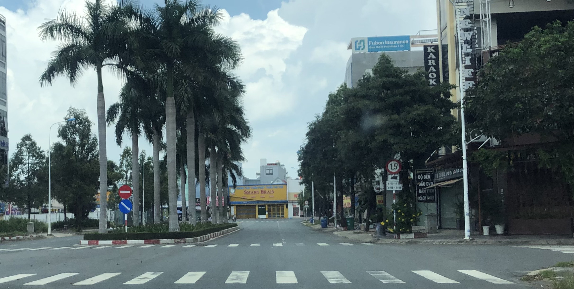 Cận cảnh TP Dĩ An, tỉnh Bình Dương trưa 11-8