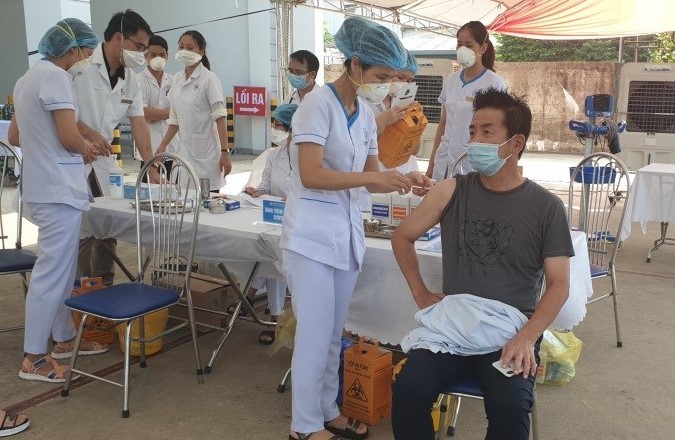 Hơn 110.000 người lao động ở Hải Phòng đăng ký tiêm vắc-xin Sinopharm