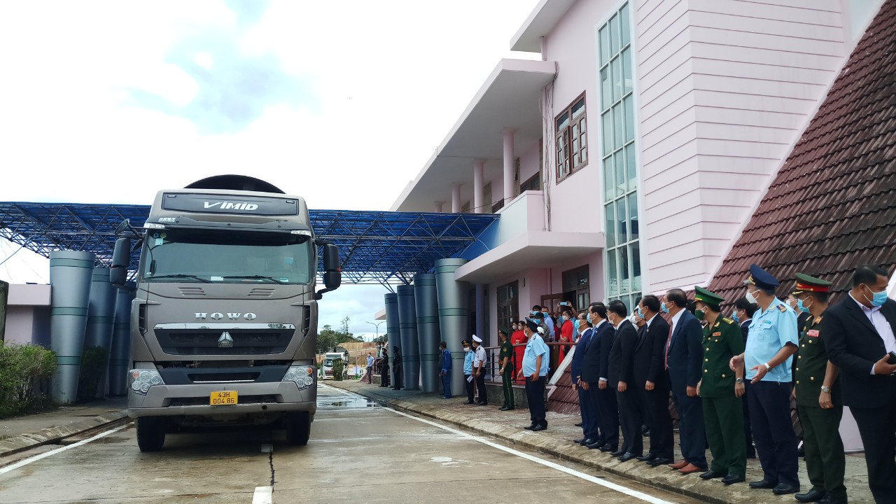 Khai trương Cửa khẩu quốc tế Nam Giang - Đắc Tà Oọc
