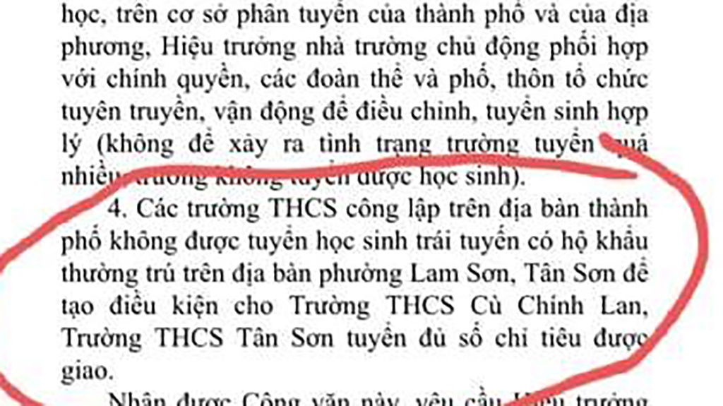 Phụ huynh bức x&uacute;c v&igrave; TP Thanh H&oacute;a cấm cửa học sinh 2 phường học tr&aacute;i tuyến - Ảnh 2.