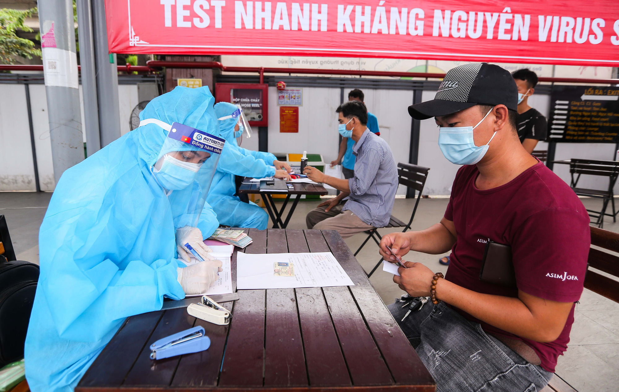 Nhiều người ho sốt, xét nghiệm cho kết quả mắc Covid-19