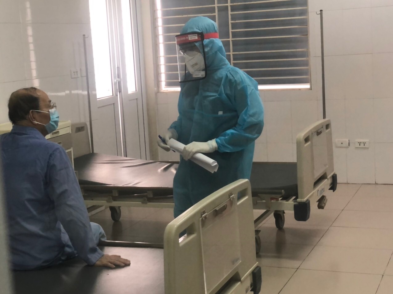 L&yacute; giải nguy&ecirc;n nh&acirc;n phổ biến dẫn đến tử vong ở bệnh nh&acirc;n Covid-19 - Ảnh 2.