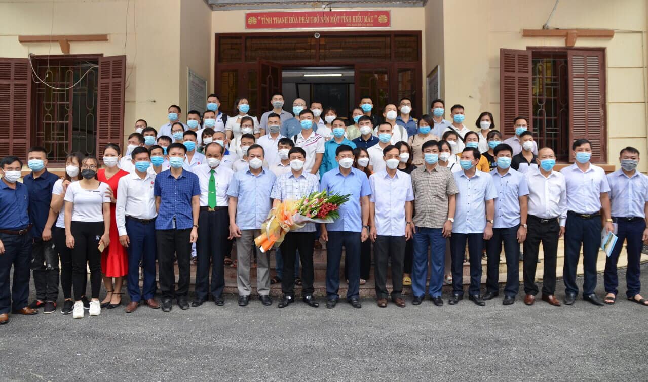 Thanh Hóa cử thêm 100 y, bác sĩ vào Bình Dương và Đồng Nai chống dịch Covid-19 - Ảnh 1.
