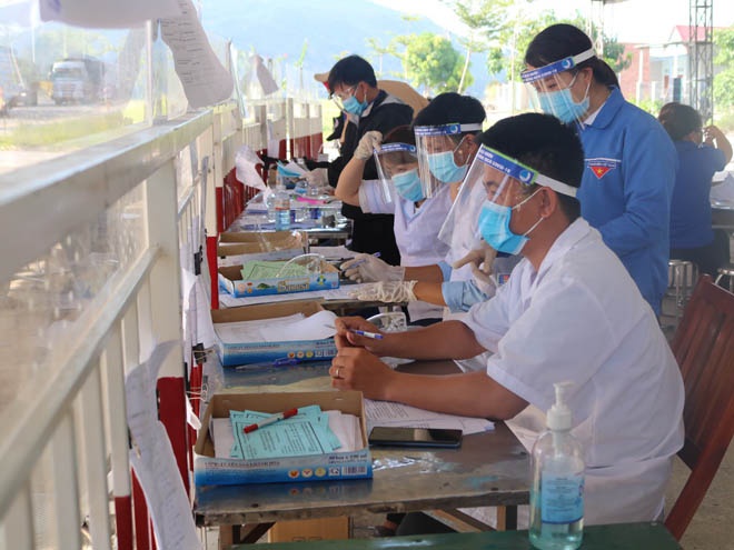 B&igrave;nh Định ph&aacute;t hiện ch&ugrave;m ca Covid-19 chưa r&otilde; nguồn l&acirc;y  - Ảnh 2.