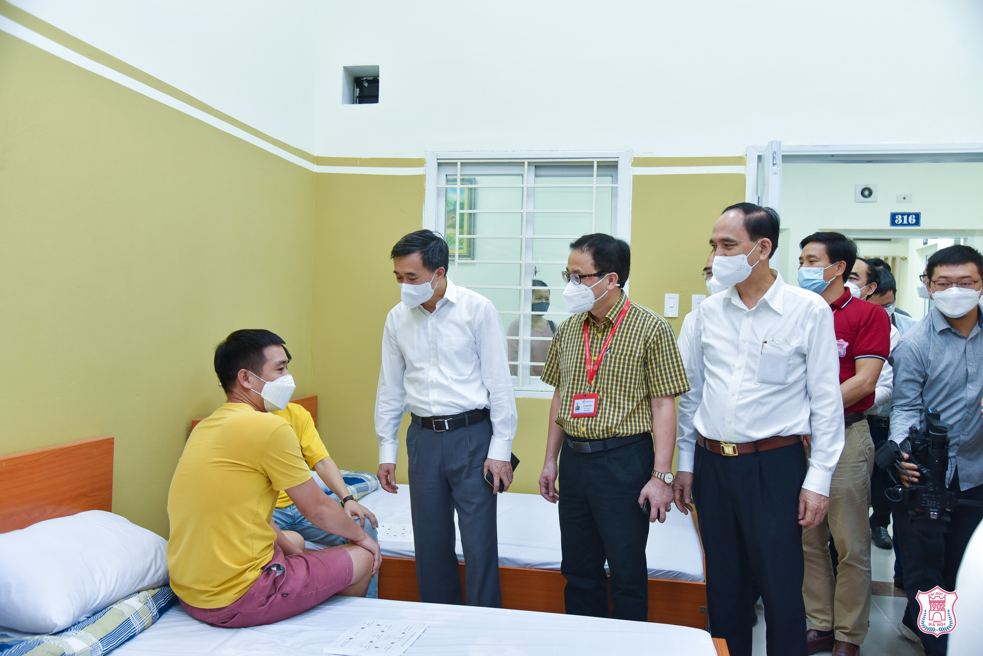 Ti&ecirc;m thử nghiệm vắc-xin Covid-19 ARCT-154 c&ocirc;ng nghệ Mỹ cho 25 t&igrave;nh nguyện vi&ecirc;n - Ảnh 3.